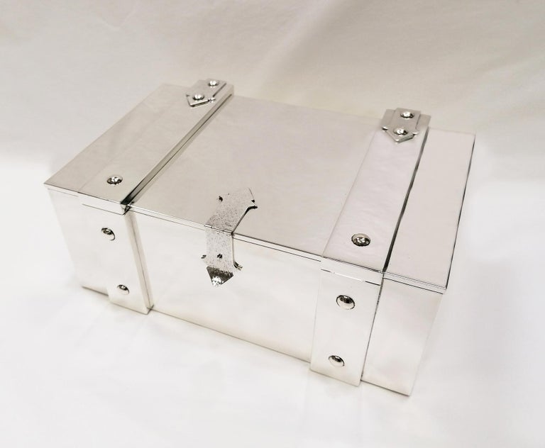 20th Century Italian Sterling Silver Jewelry Casket Box with Hinged Closure For Sale 9