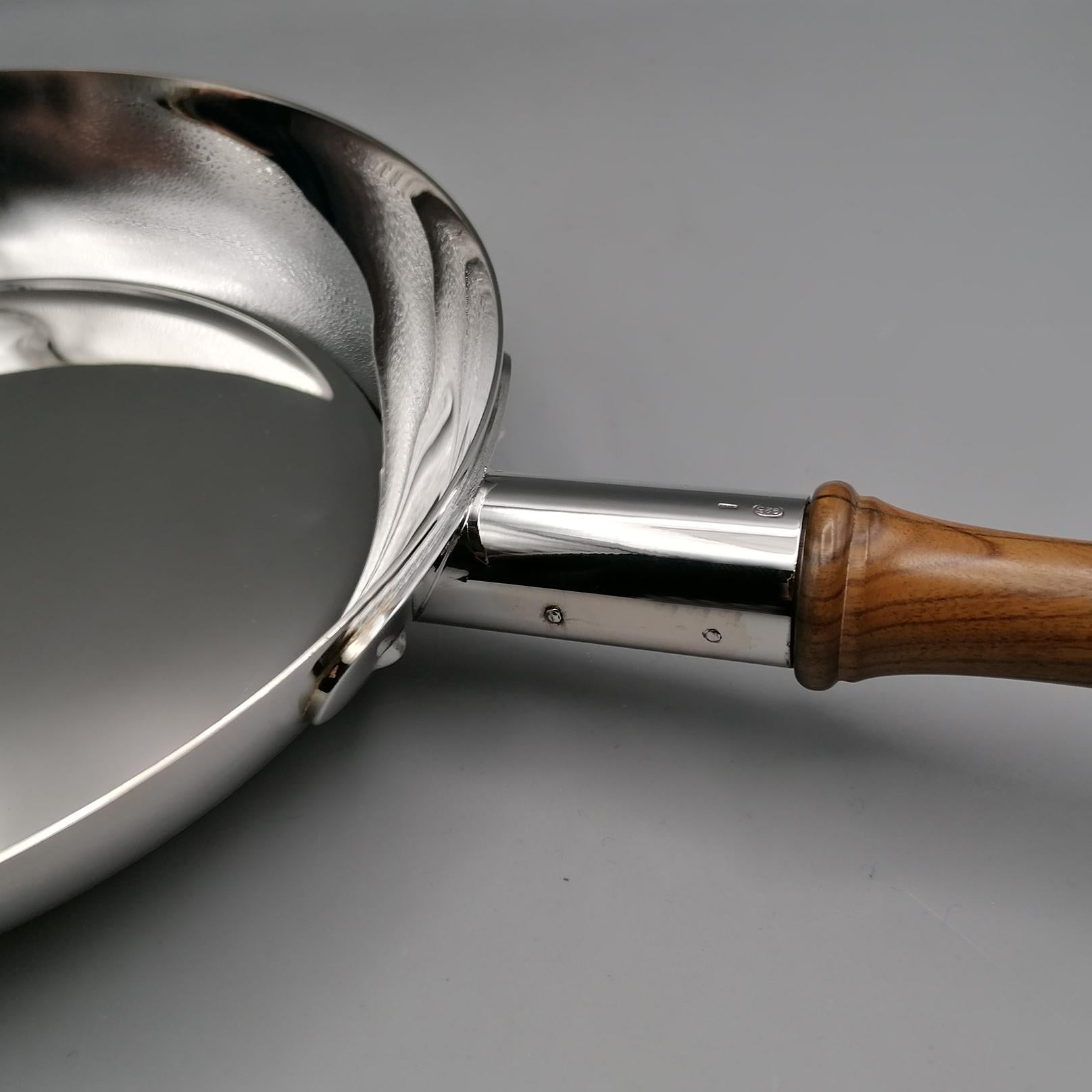 20th Century Italian Sterling Silver Large Pan with Wood Handle For Sale 2