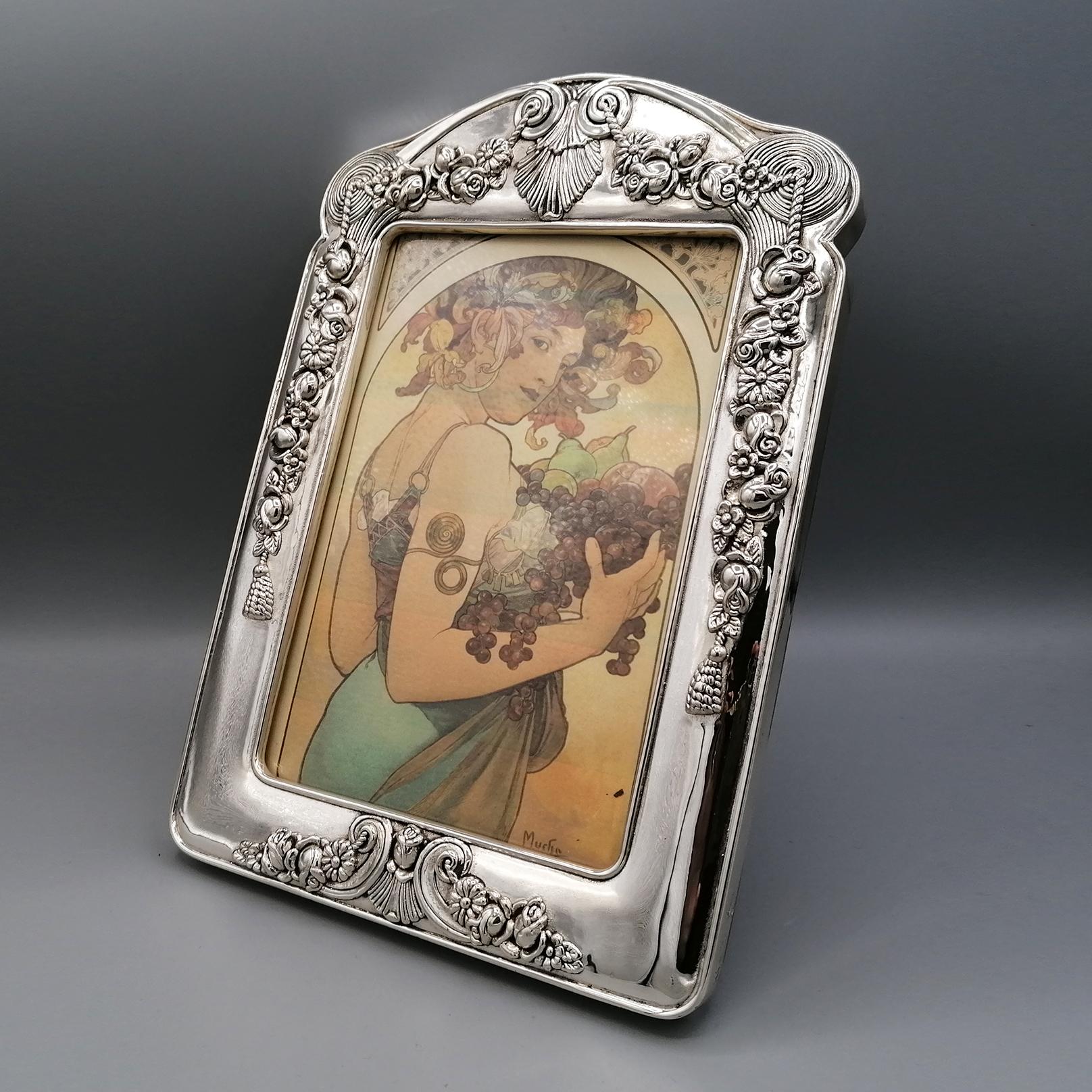 20th Century Italian Sterling Silver Liberty Art Nouveau Lost Wax Casting Frame In Excellent Condition For Sale In VALENZA, IT