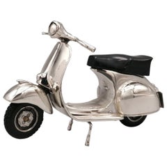 20. Jahrhundert Italienische Sterling Silber Miniatur von Vespa Piaggio GS150