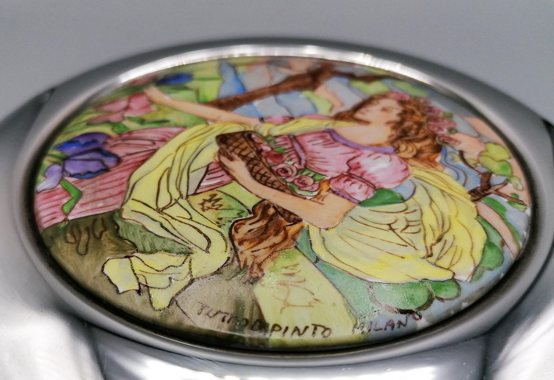 20th Century Italian Sterling Silver Round Box with Painted Porcelain For Sale 1