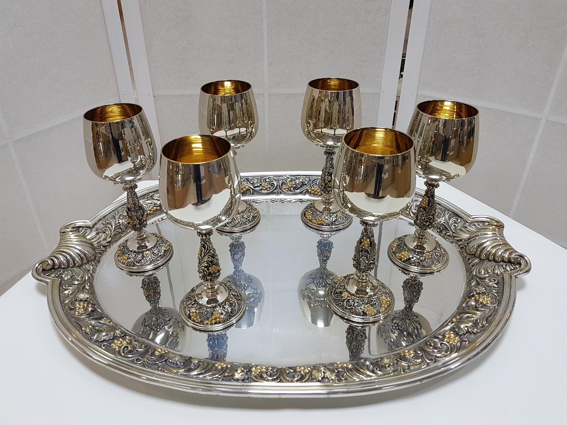 20th Century Italian Sterling Silver Six Beakers with Silver 800 Tray For Sale 8