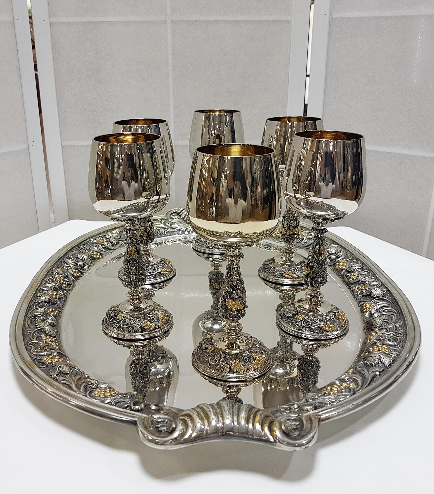 20th Century Italian Sterling Silver Six Beakers with Silver 800 Tray For Sale 3