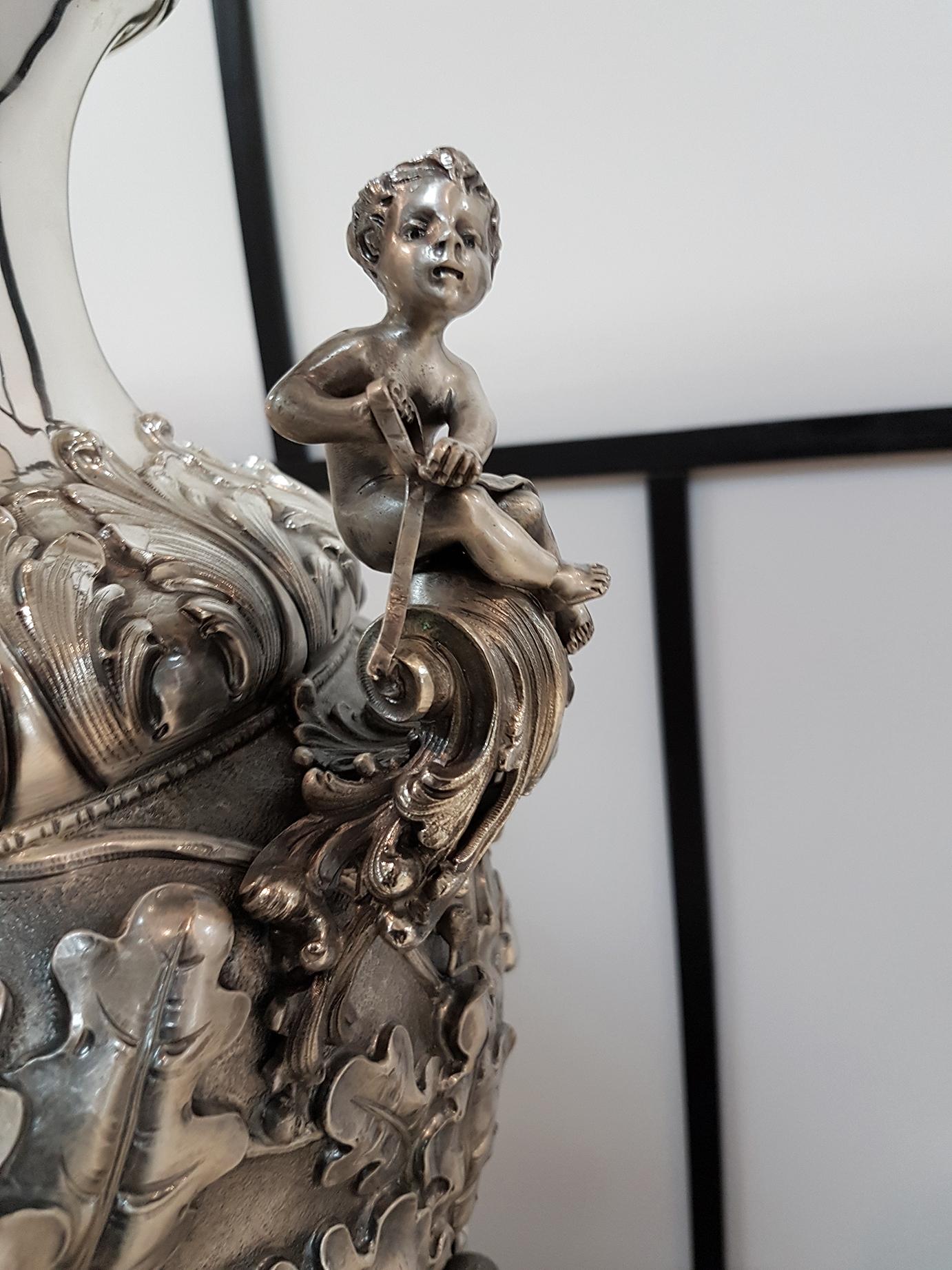 Table italienne du 20ème siècle avec vase en argent et plat assorti en vente 6