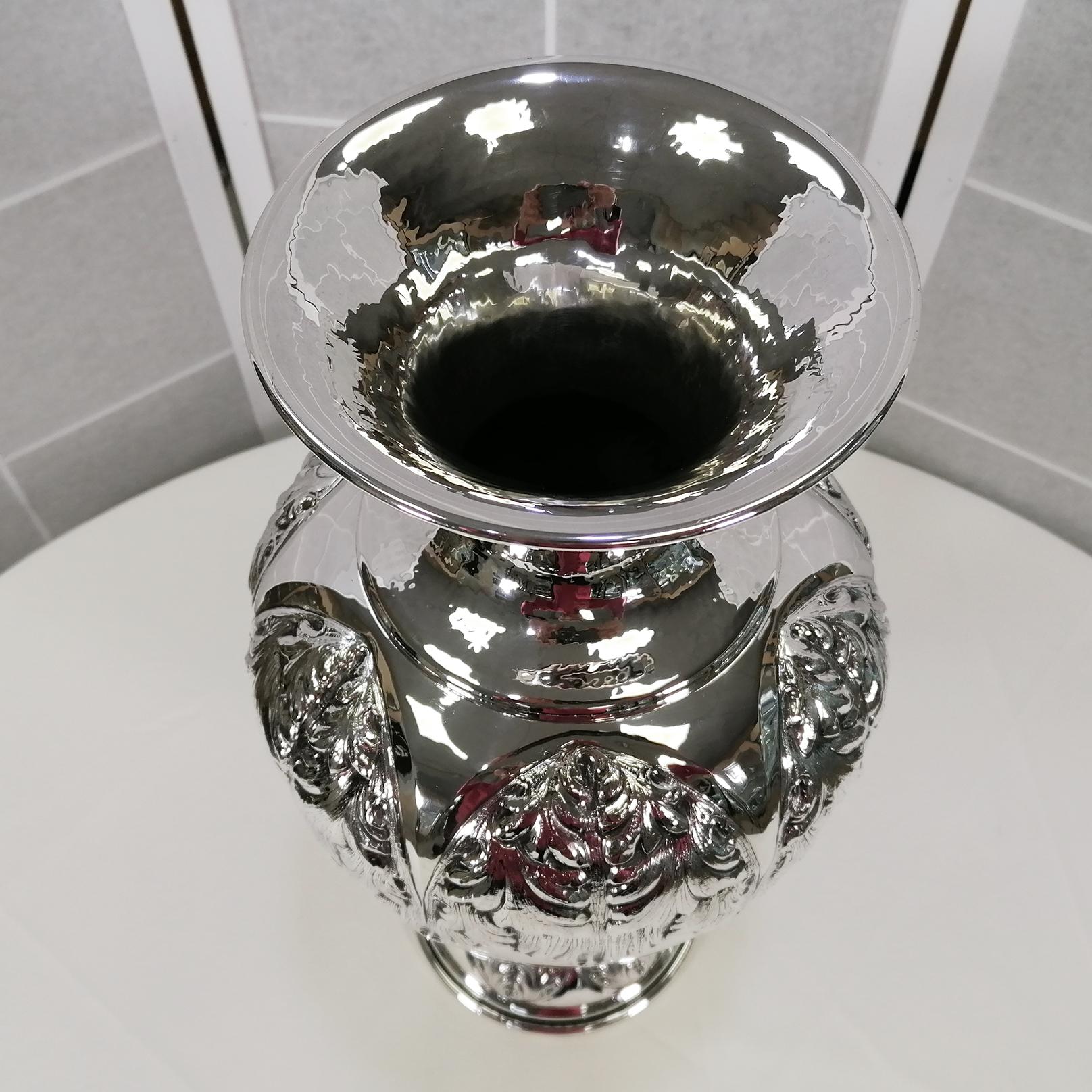 Argent sterling vase en argent sterling italien du 20e siècle en vente