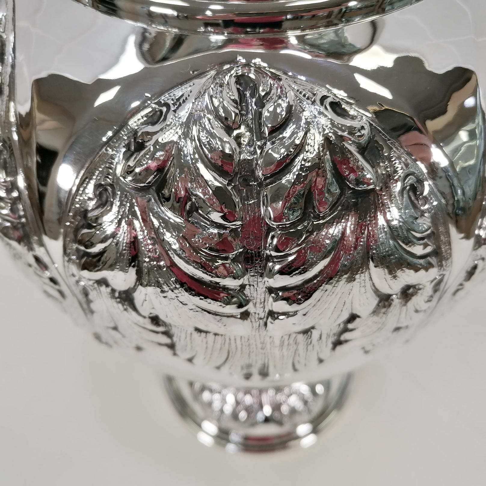 20th Century Italian Sterling Silver vase For Sale 1