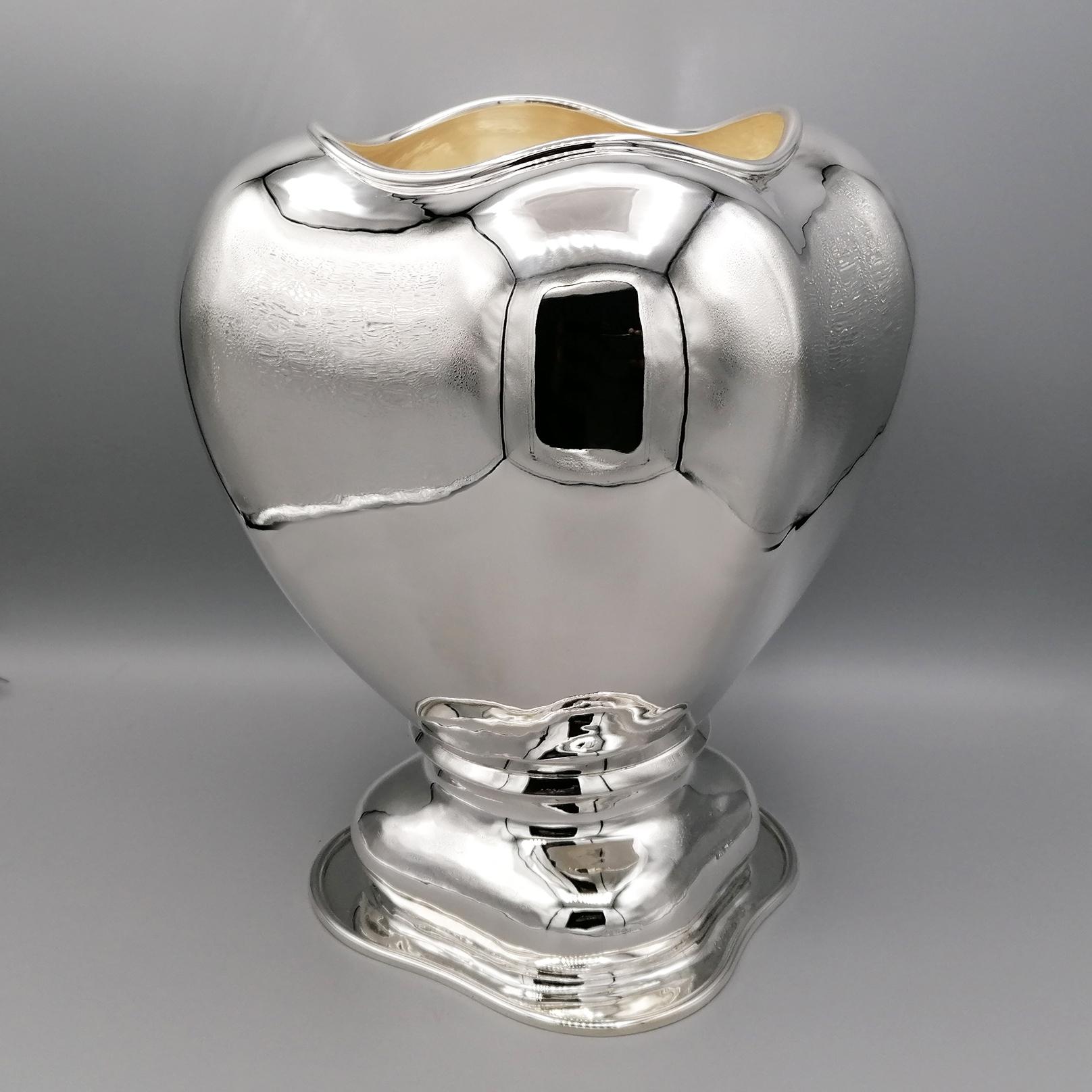 Fait main Vase italien en argent sterling du 20ème siècle, magnifique pièce de savoir-faire italien en vente