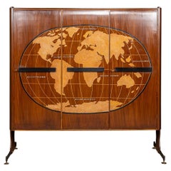 Armario "Mapa del mundo" estilizado italiano del siglo XX c.1950