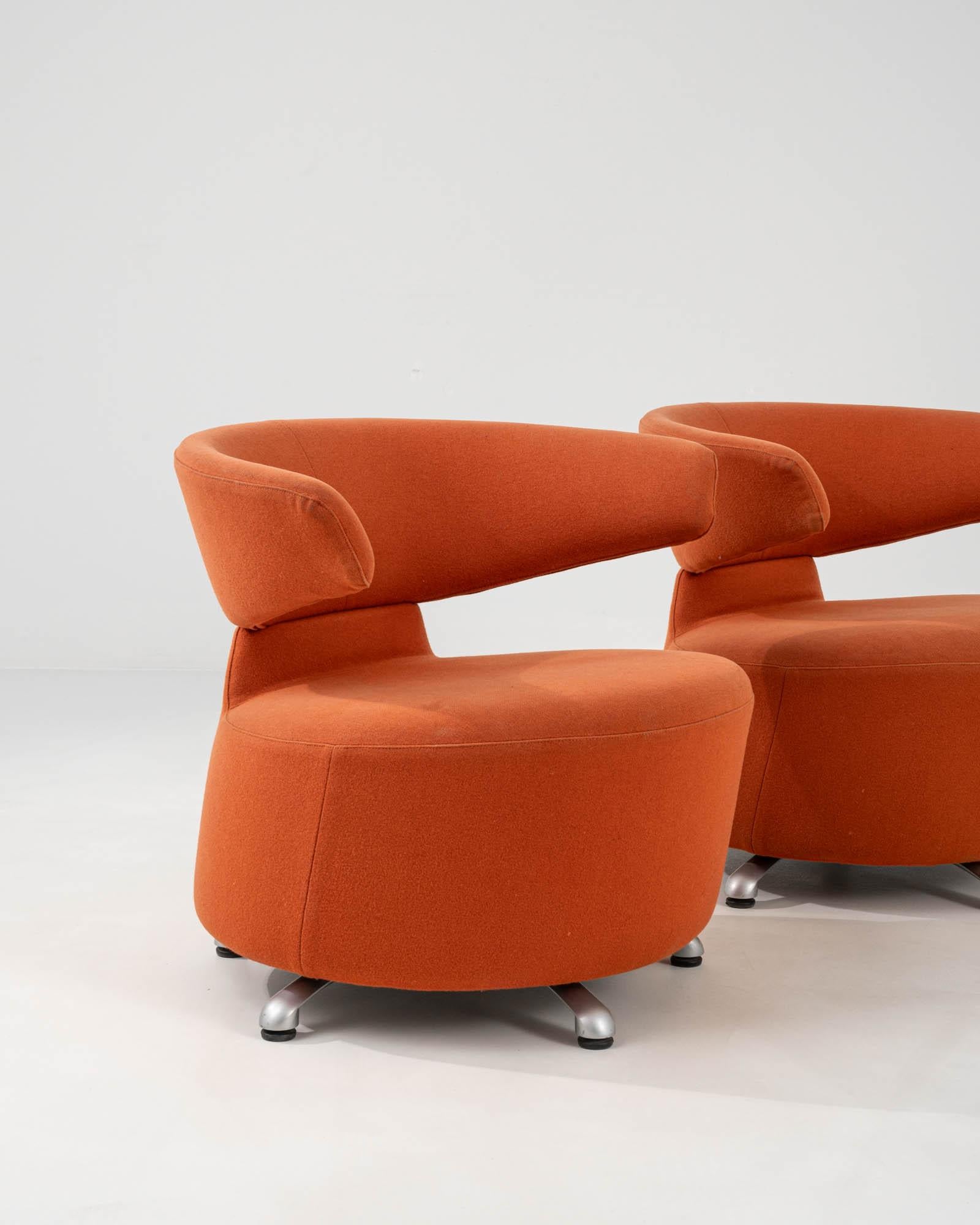 20th Century Italian Swivelling Armchairs by Cassina, a Pair 7