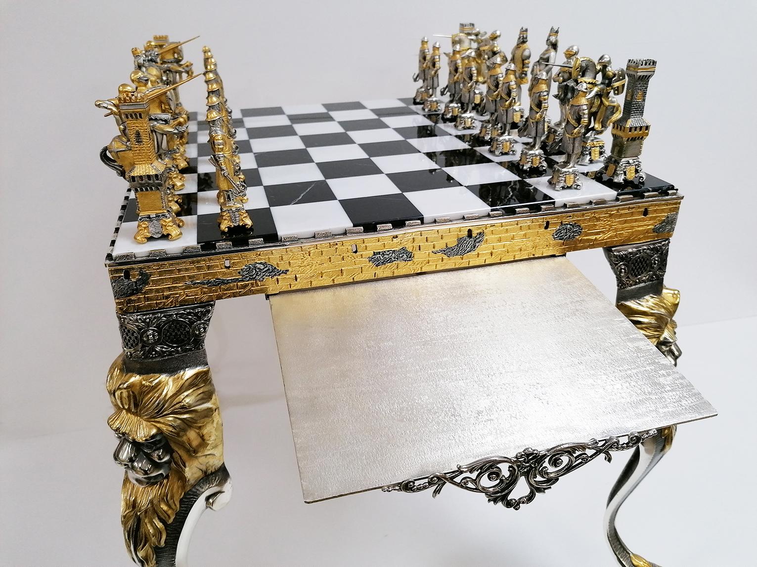 21th Century Italian Table, Chess Board with Chess Game In Excellent Condition For Sale In VALENZA, IT