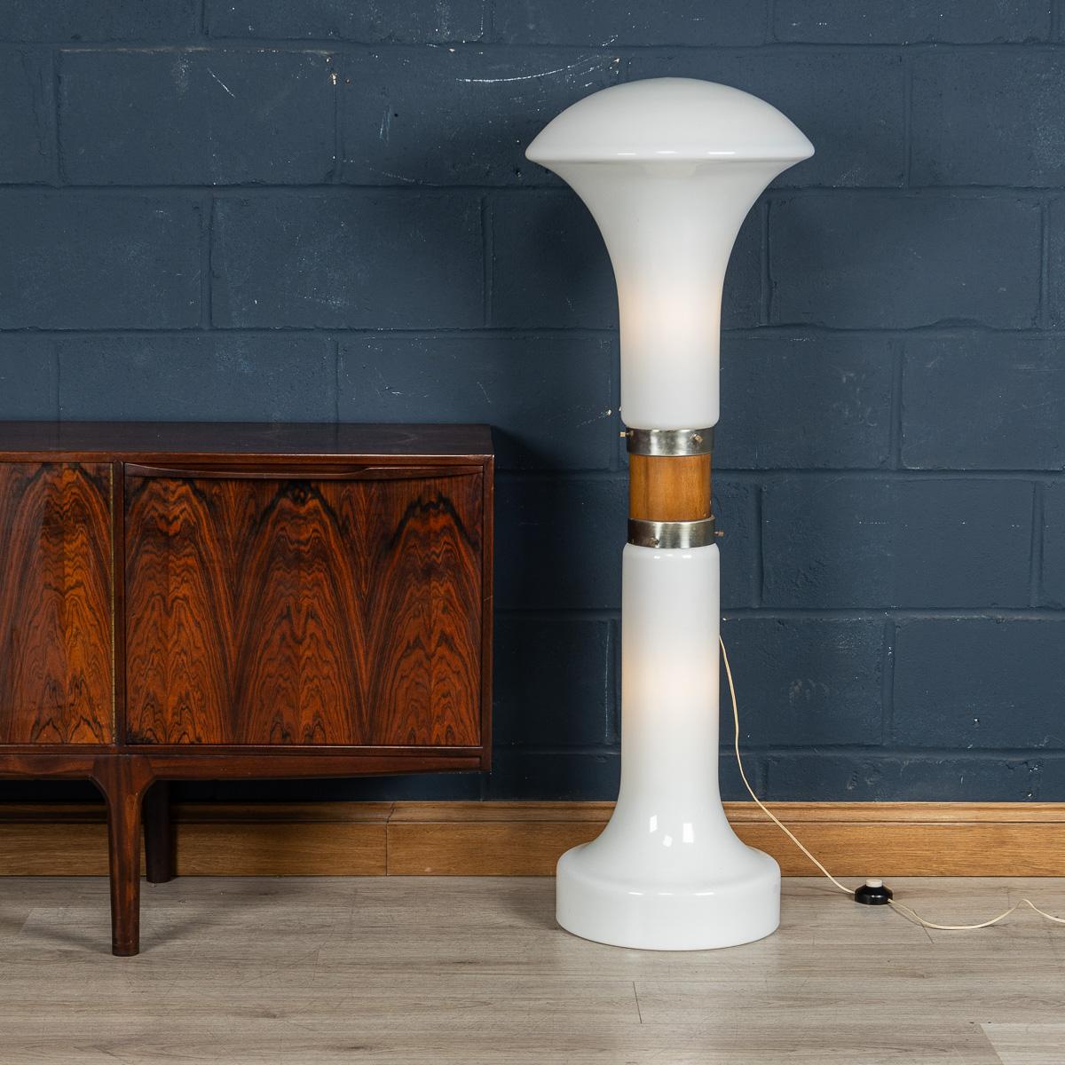 Mid-Century Modern Lampe de table/plancher italienne du 20e siècle par Carlo Nason pour Mazzega, c.C. 1970 en vente
