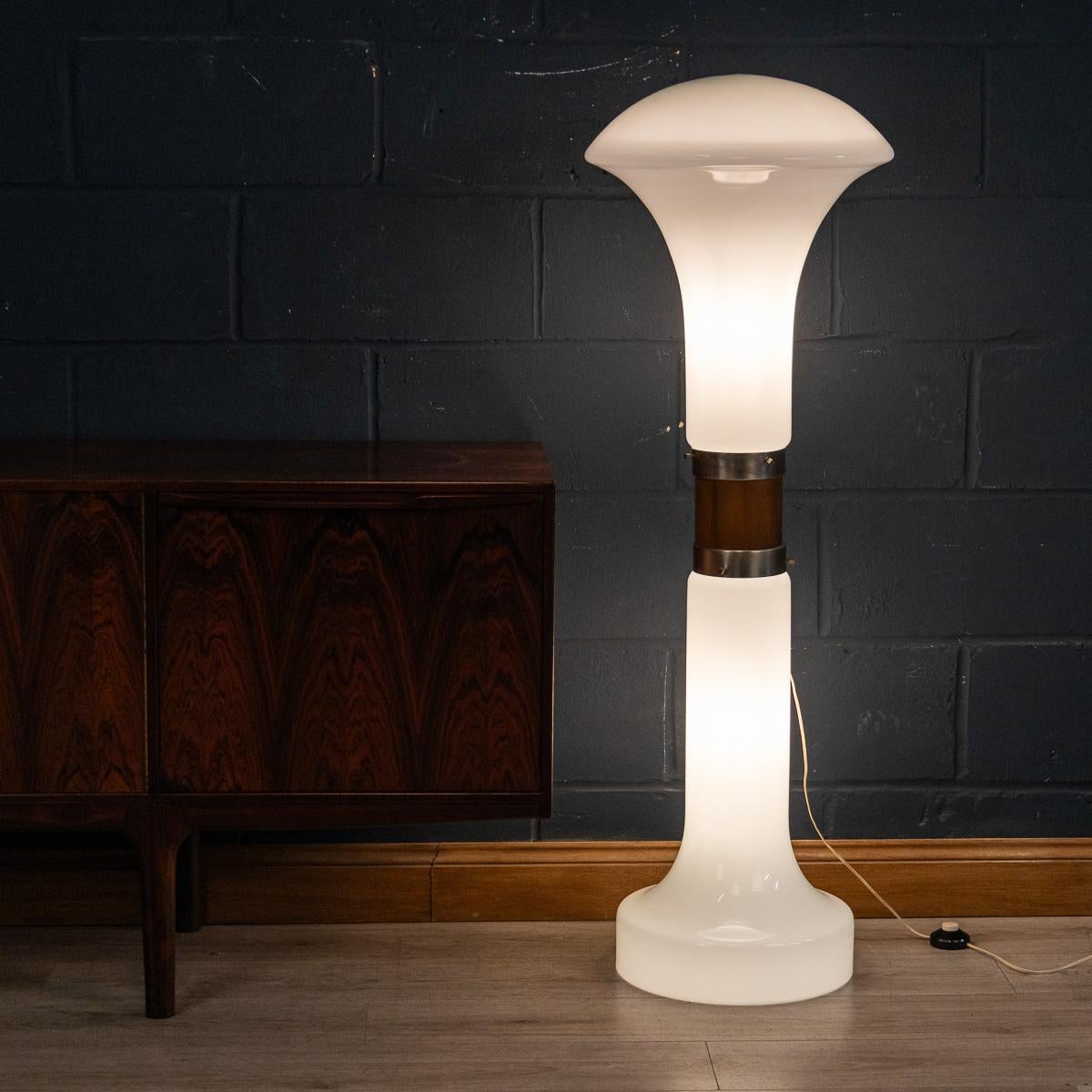 Lampe de table/plancher italienne du 20e siècle par Carlo Nason pour Mazzega, c.C. 1970 Bon état - En vente à Royal Tunbridge Wells, Kent