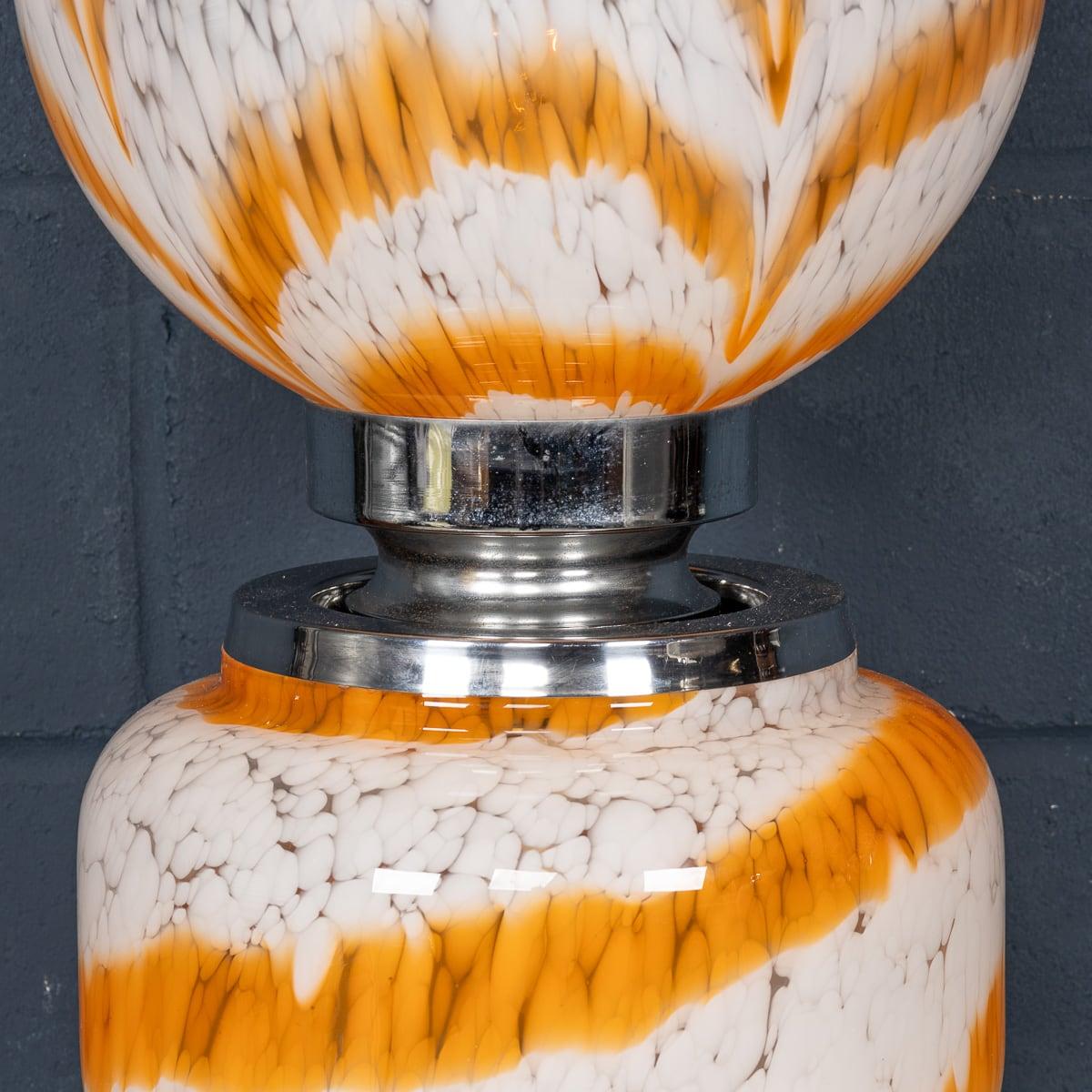 Lampe de table italienne du 20e siècle par Carlo Nason pour Mazzega c.C. 1970 en vente 1