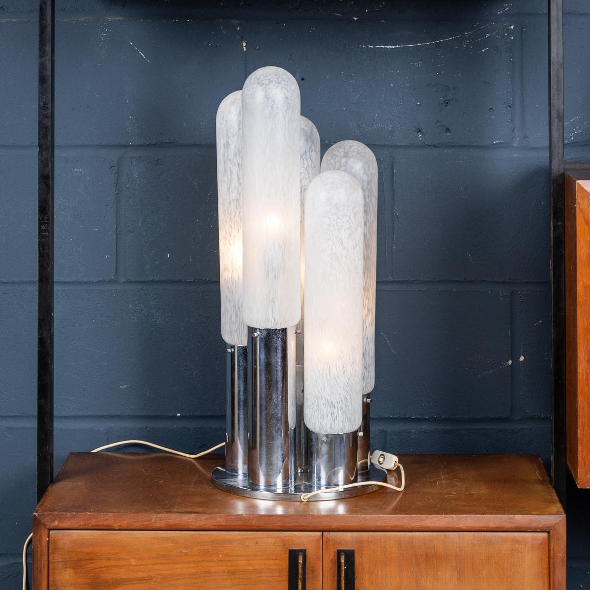 20ième siècle Lampe de table italienne du XXe siècle par Carlo Nason pour Mazzega, Murano, c.C. 1970 en vente