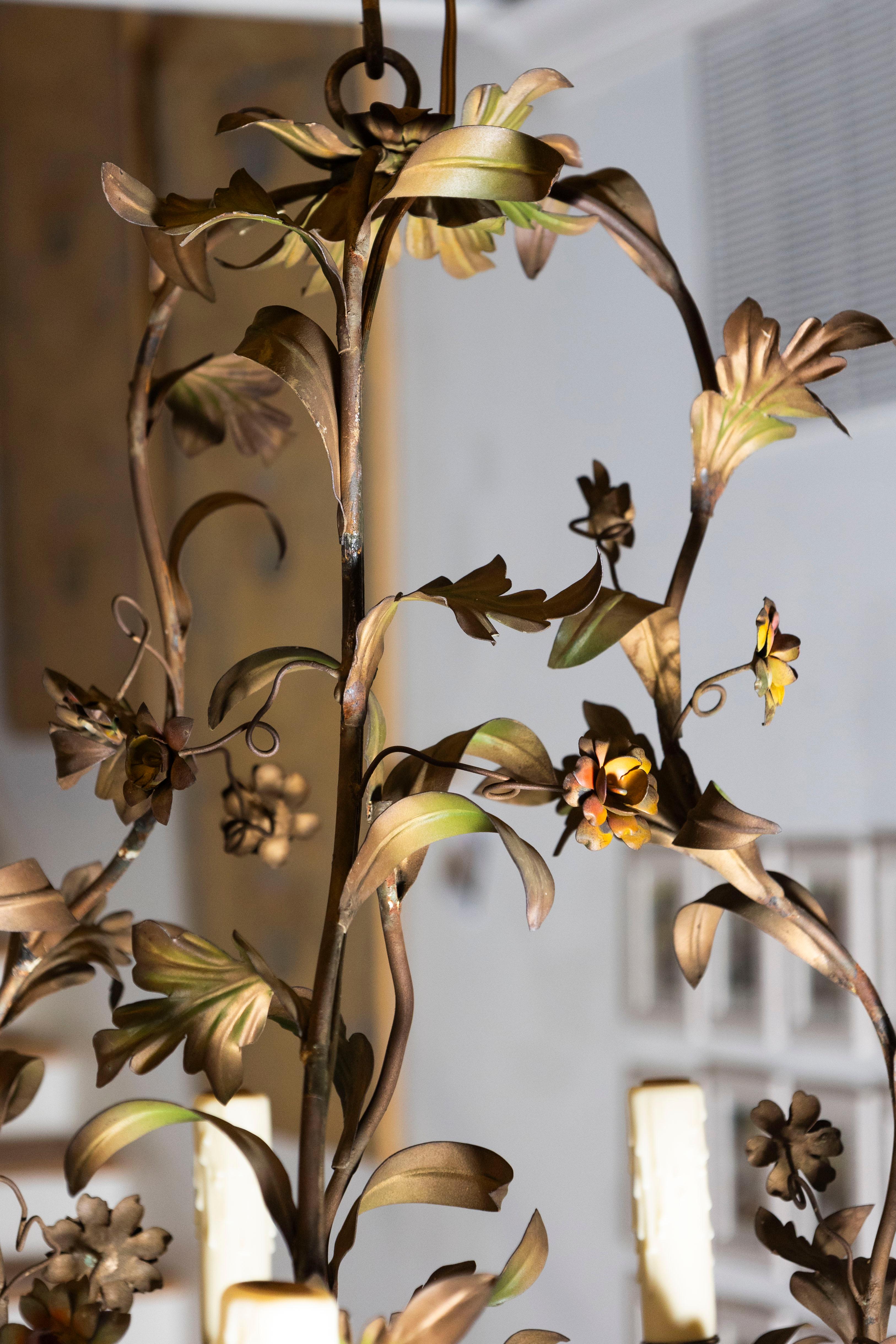 Tôle Lustre italien du 20ème siècle en tôle à fleurs, vers 1900 en vente
