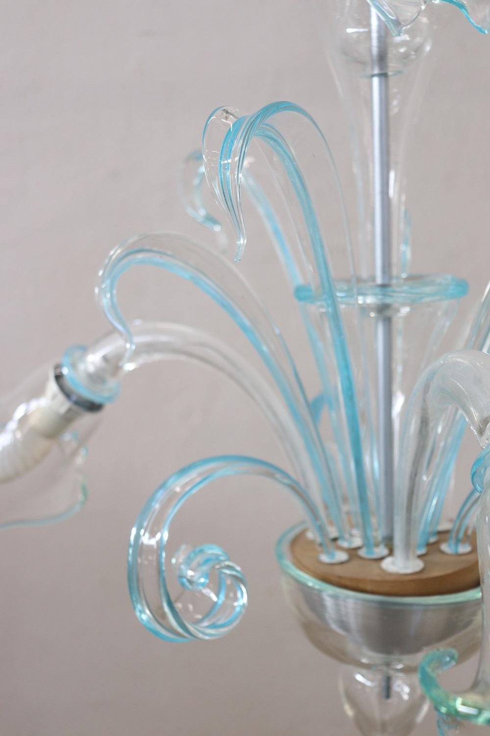 20th Century Italian Transparent and Light Blue Murano Glass Chandelier 4