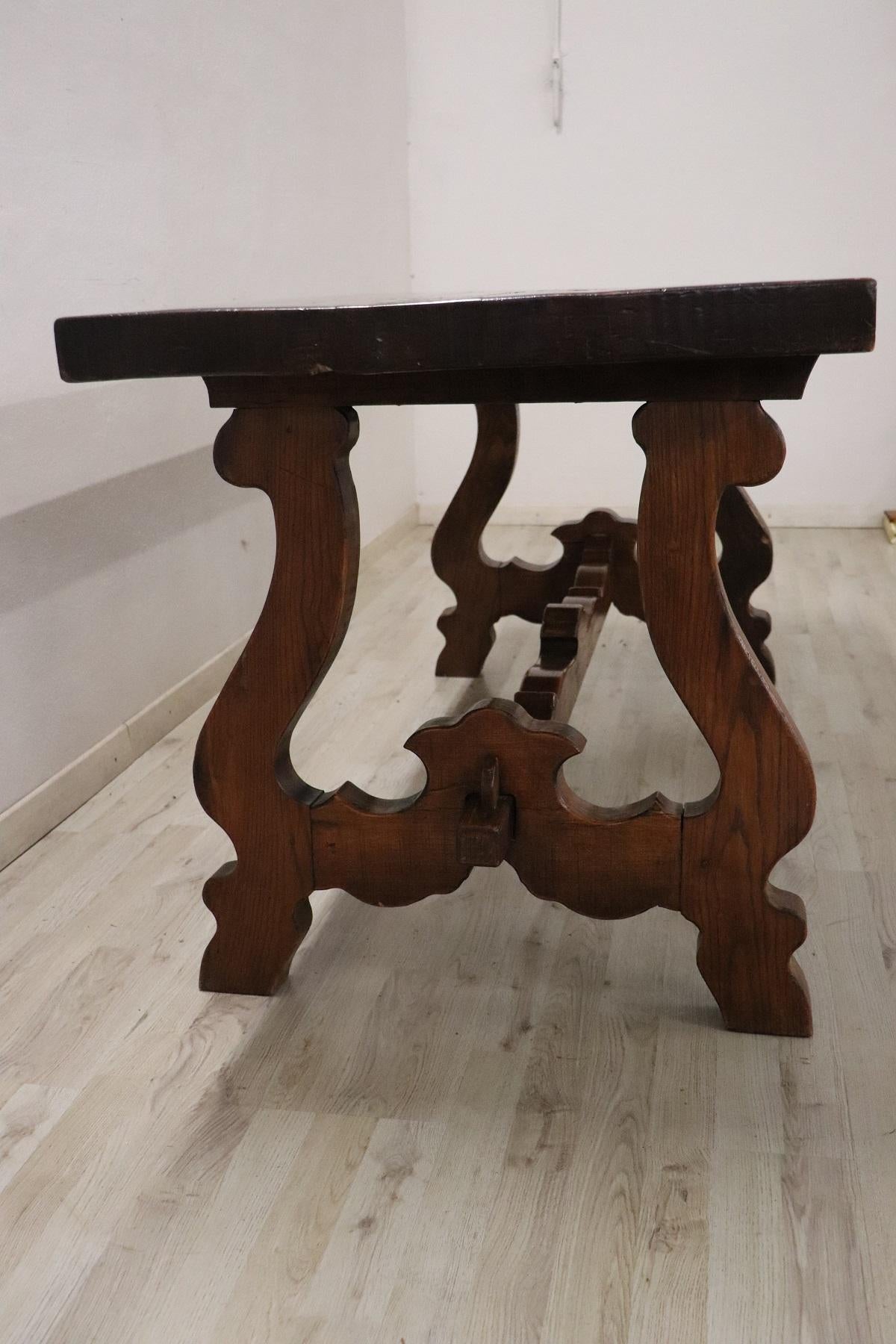 20th Century Italian Tuscan Large Fratino Dining Room Table in Solid Oakwood In Good Condition In Casale Monferrato, IT