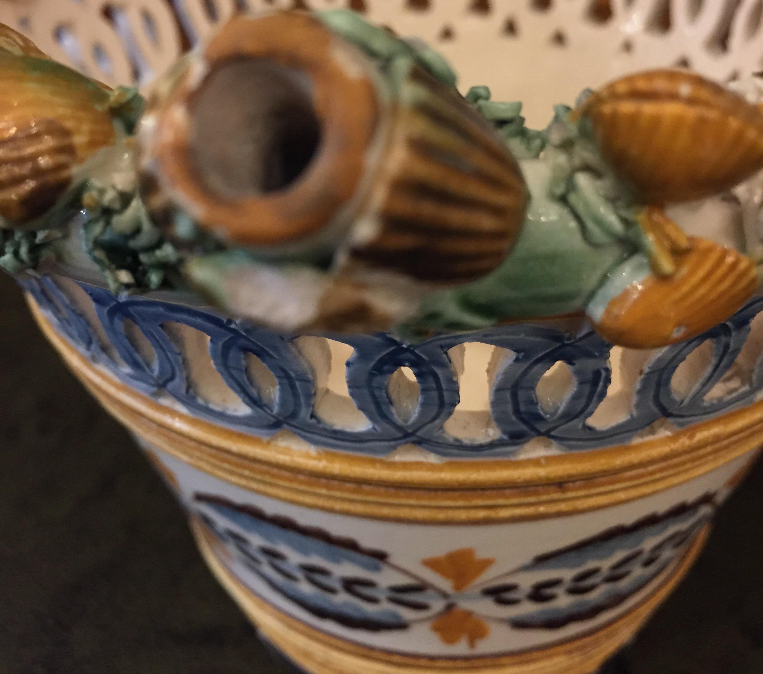 20th Century Italian Tuscan Vase Basket with Fishes Shells For Sale 1