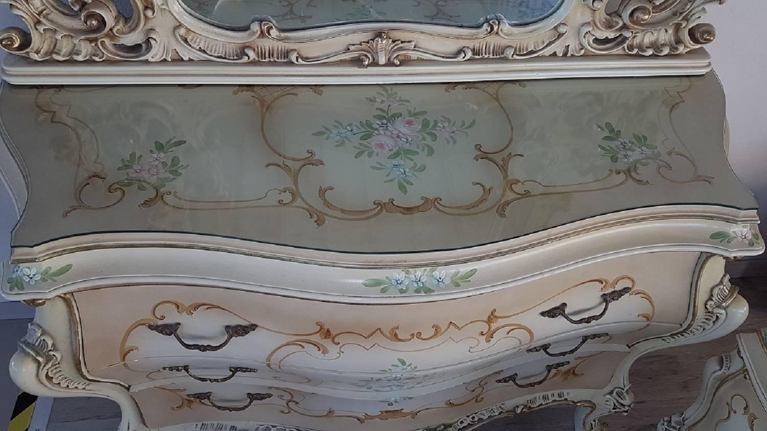 20th Century Italian Venetian Baroque Style and Painted Bedroom Set 1