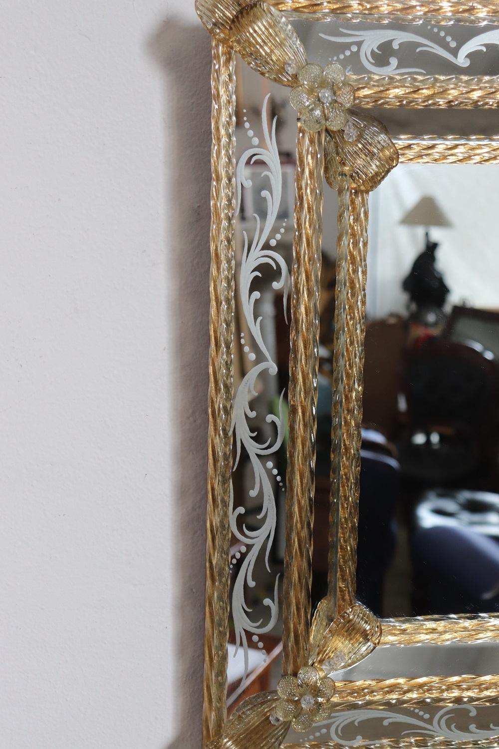 20th Century Italian Venetian Murano Art Glass Wall Mirror For Sale 2