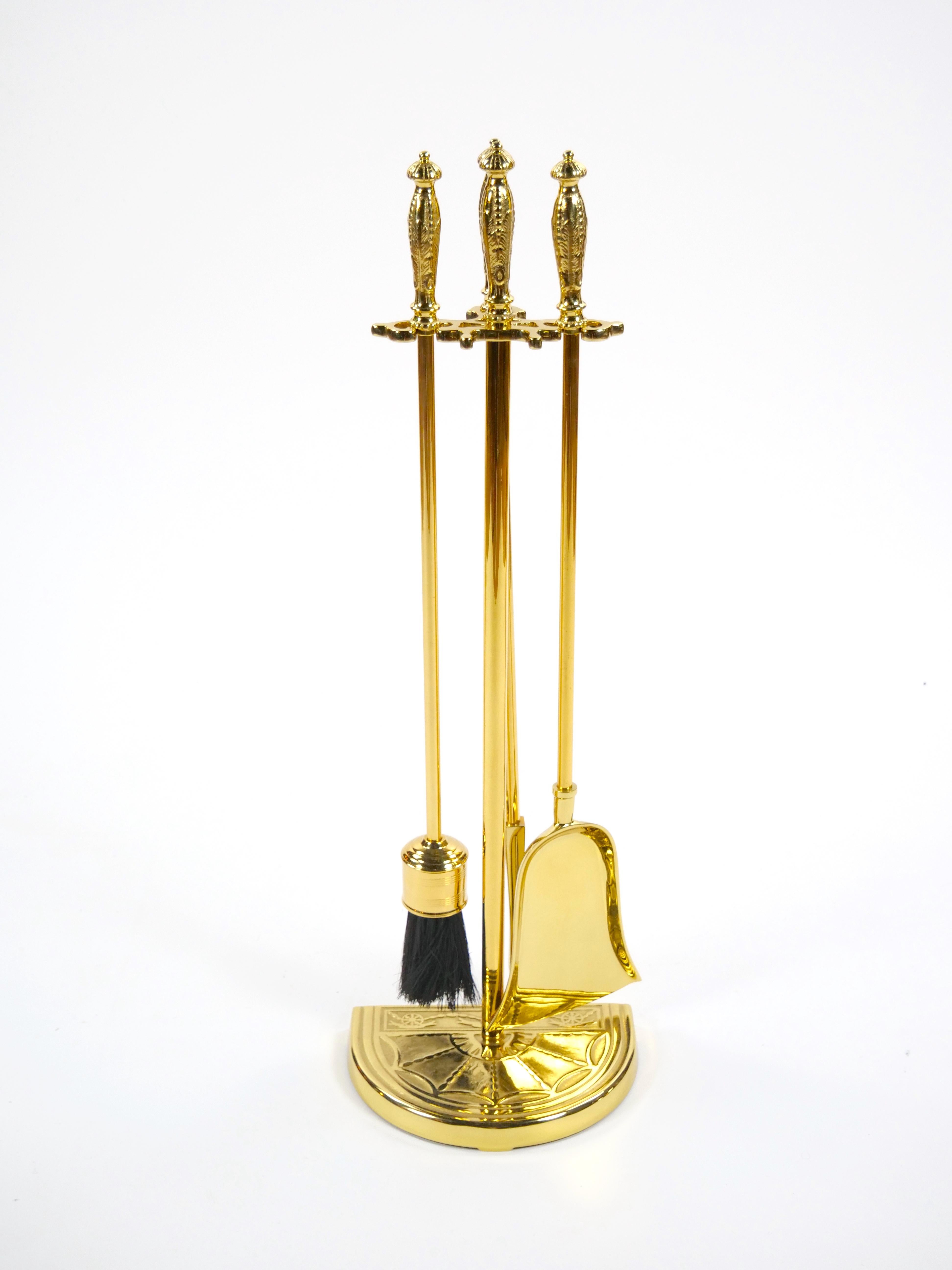 20th Century Italian Victorian Style Fireplace Tool Set For Sale 7