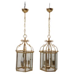 20th Century Italian Vintage Pair of Refined Hexagonal Gilt Lanterns
