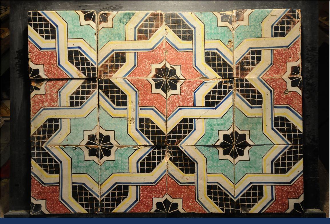 20th century Italian vintage reclaimed decorated tiles, 1920s
131 pcs available (about 5,24 square meters).