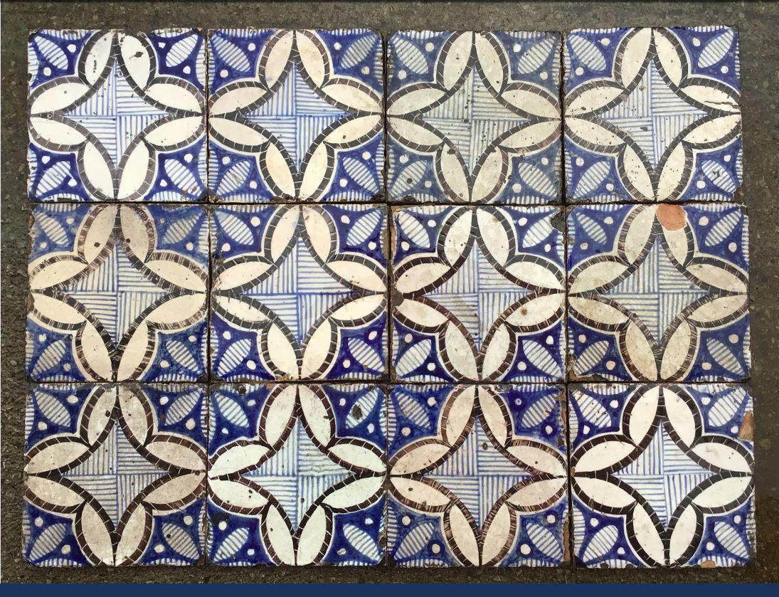 20th century Italian vintage reclaimed decorated tiles, 1920s.
222pcs available (About 8.90 squared meter). Each Piece cm.20.5 x 20.5.