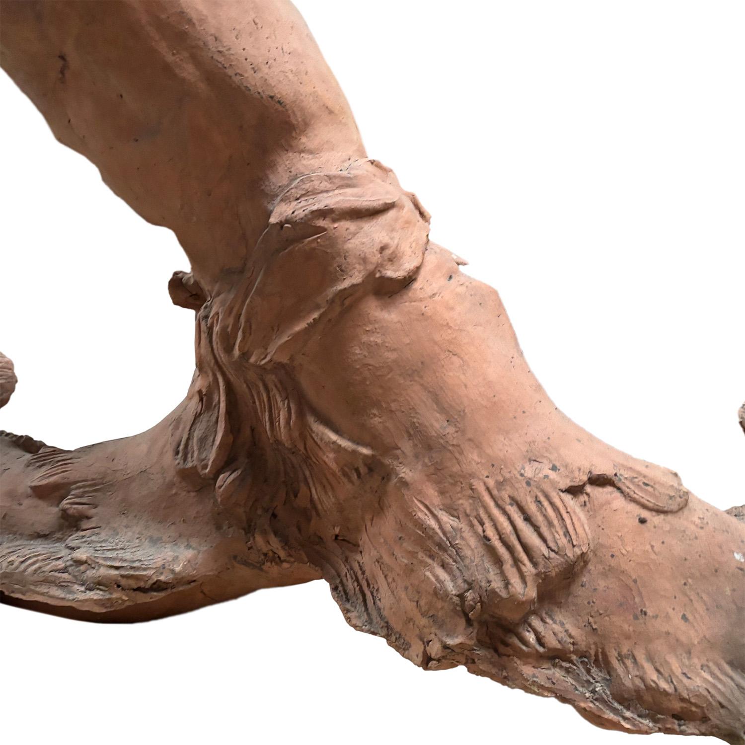Statuetta di Tritone in terracotta in stile romano vintage del XX secolo in vendita 4