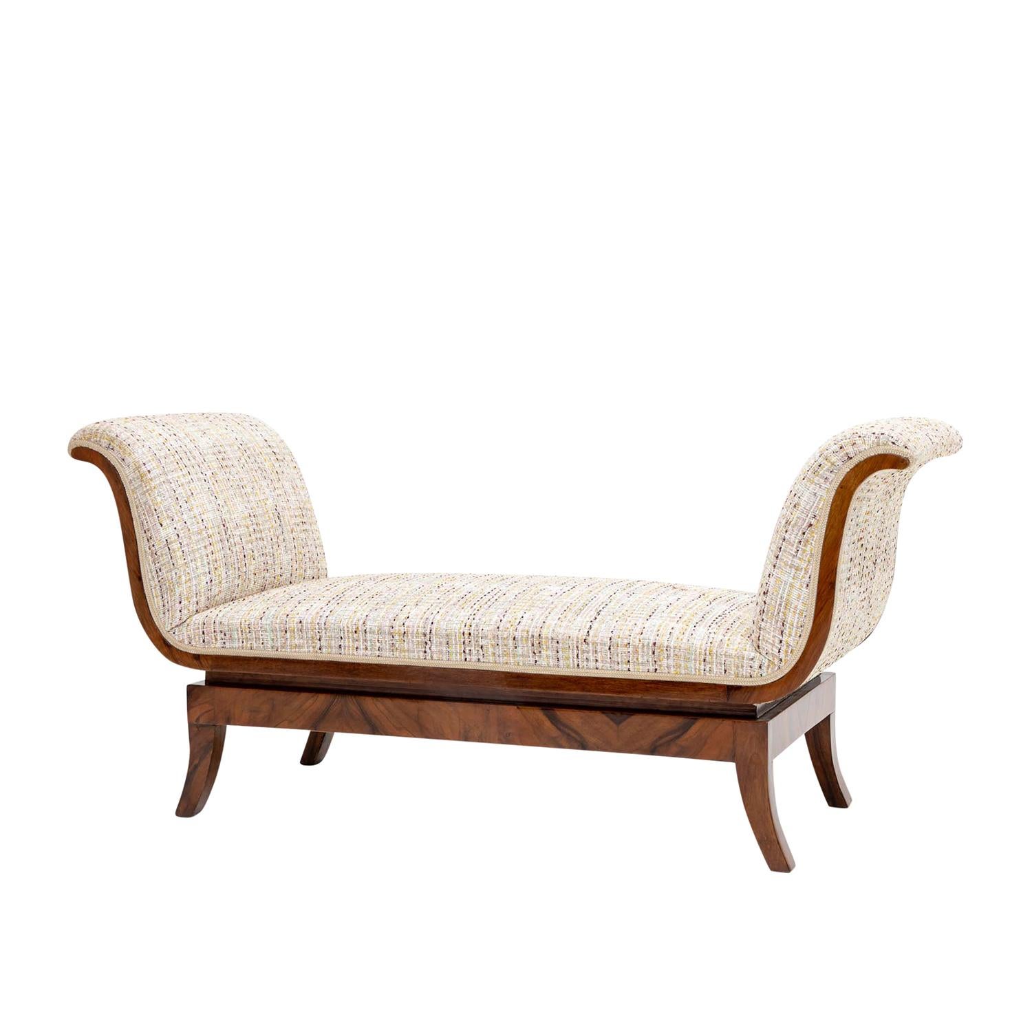 Fabric 20th Century Italian Vintage Art Deco Shellac Polished Walnut Sofa Bench For Sale