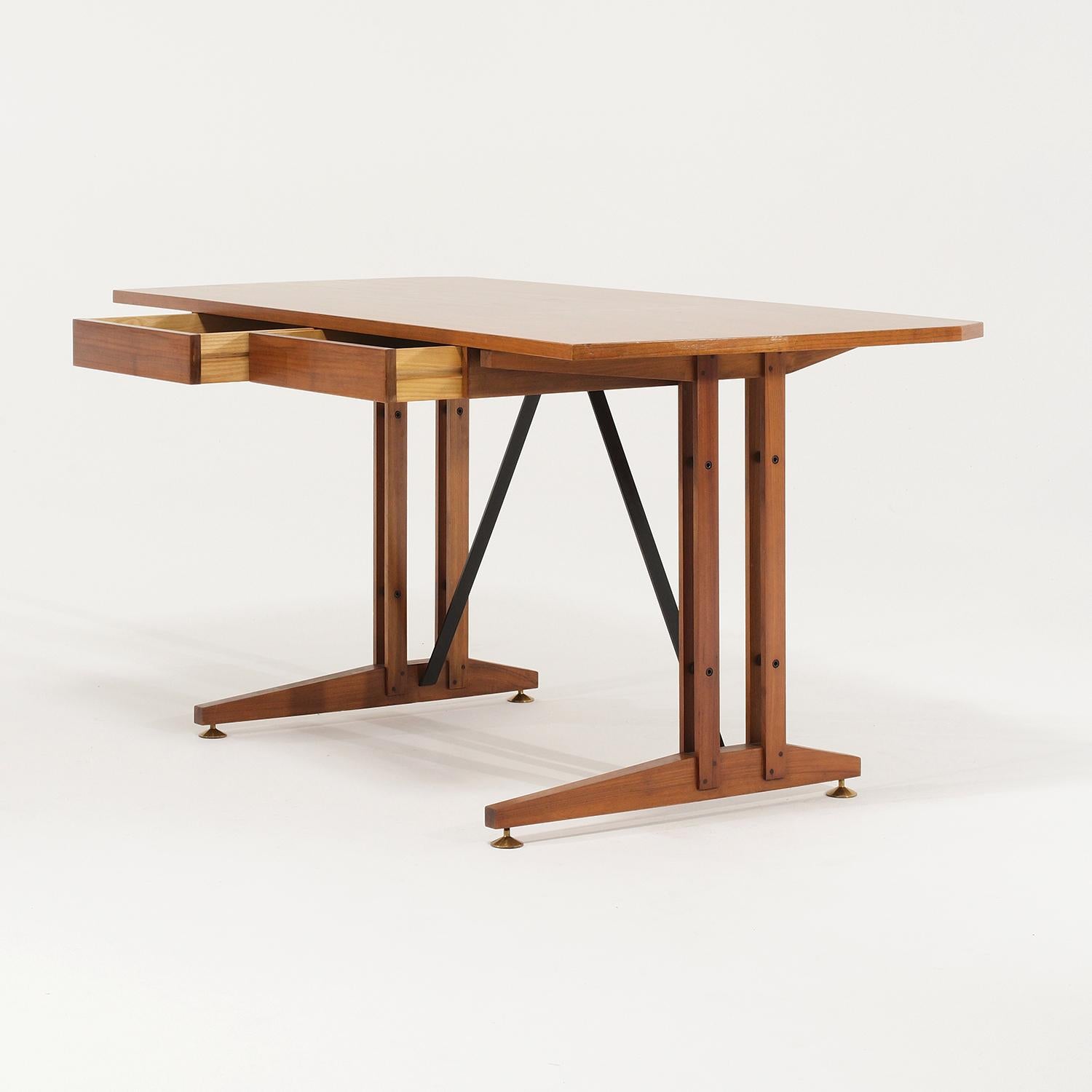 Metal 20th Century Italian Vintage Walnut Writing Table in the Style of Carlo Ratti For Sale