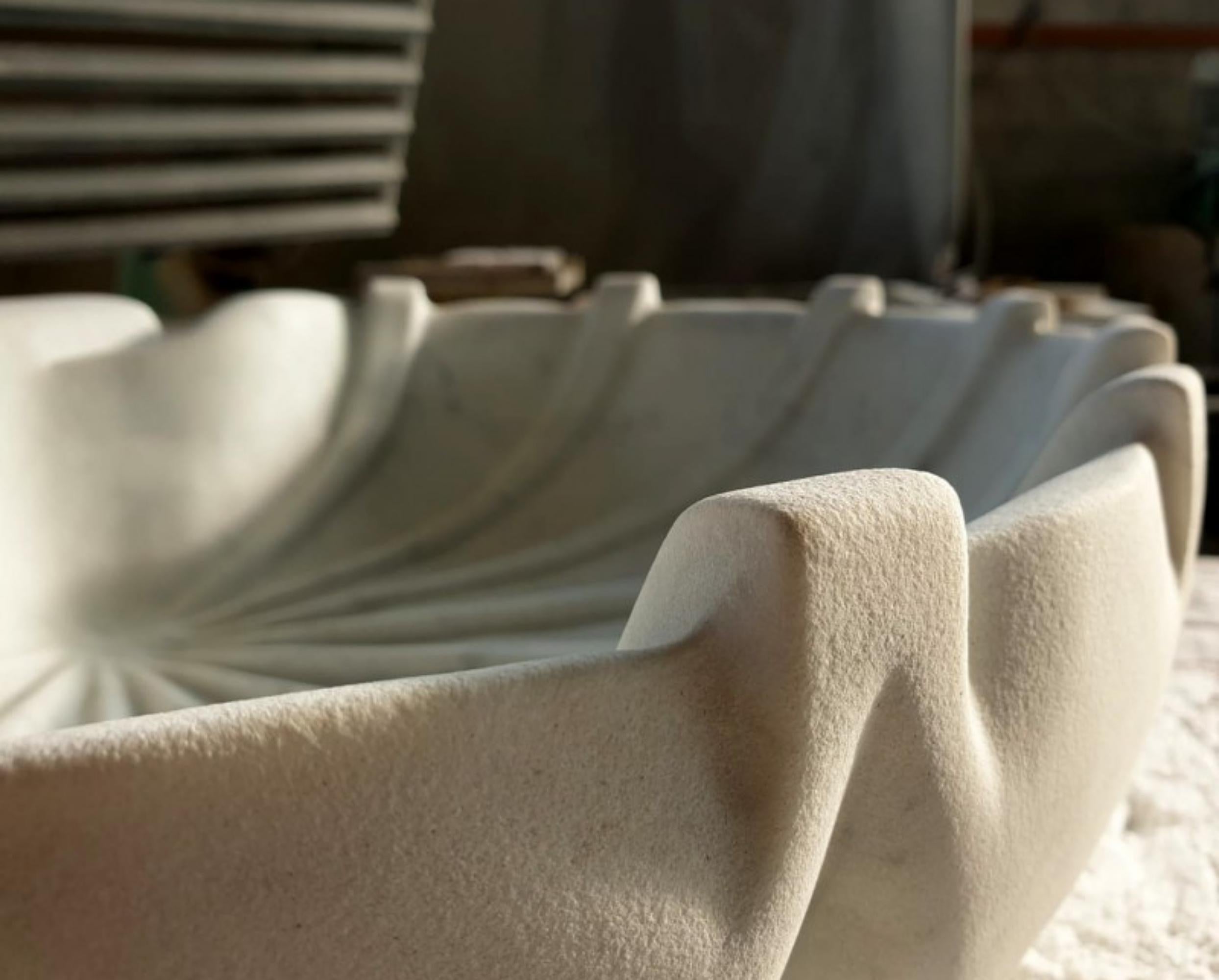 20ème siècle STATUARIO BLANC CORPS D'ÉCLAIRAGE EN MARBRE
Italie
Fabriqué à la main en marbre de Carrare blanc statuaire
HAUTEUR 15cm
LARGEUR 52cm
Profondeur 50cm
MATERIAL Marbre blanc de Carrare