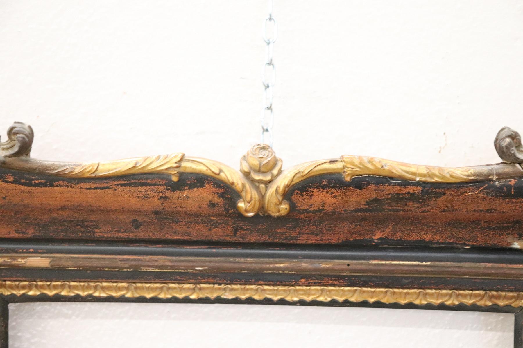 20th Century Italian Wood and Plaster Frame with Golden Decoration 5