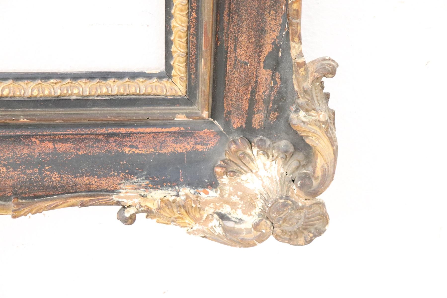 20th Century Italian Wood and Plaster Frame with Golden Decoration 3