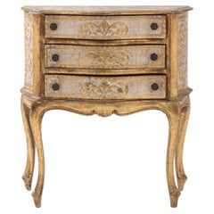 Commode italienne du 20e siècle en bois patiné