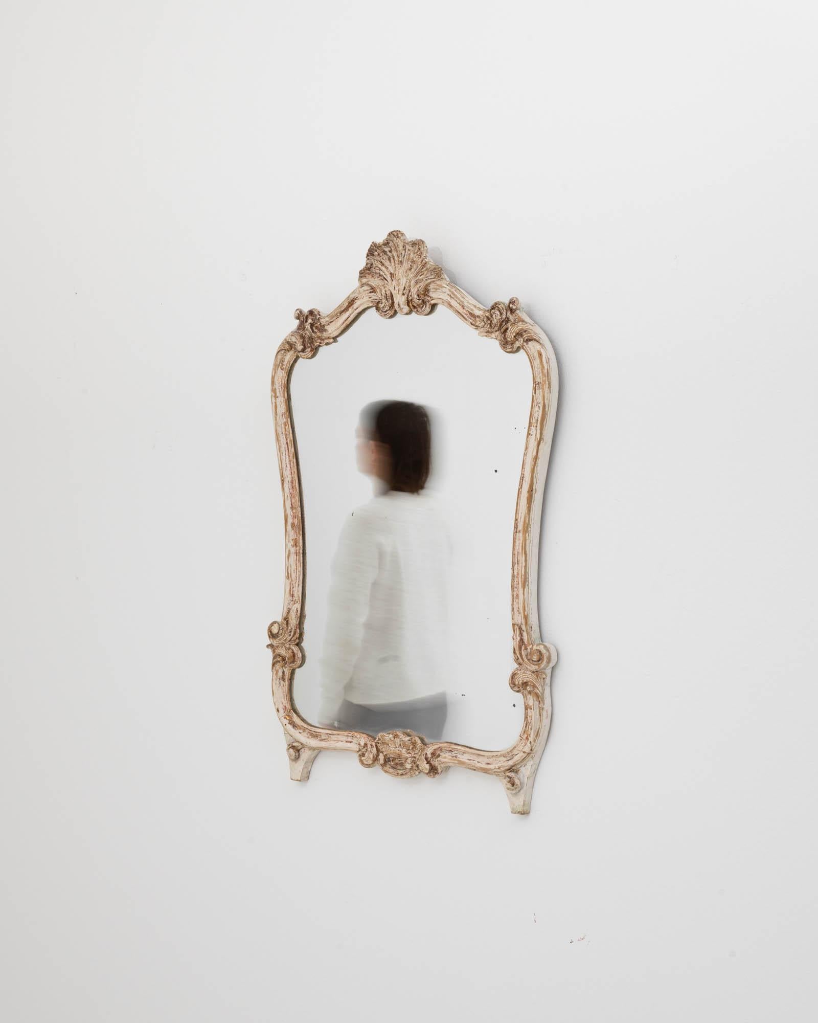 20ième siècle Miroir italien du 20ème siècle en bois patiné blanc en vente