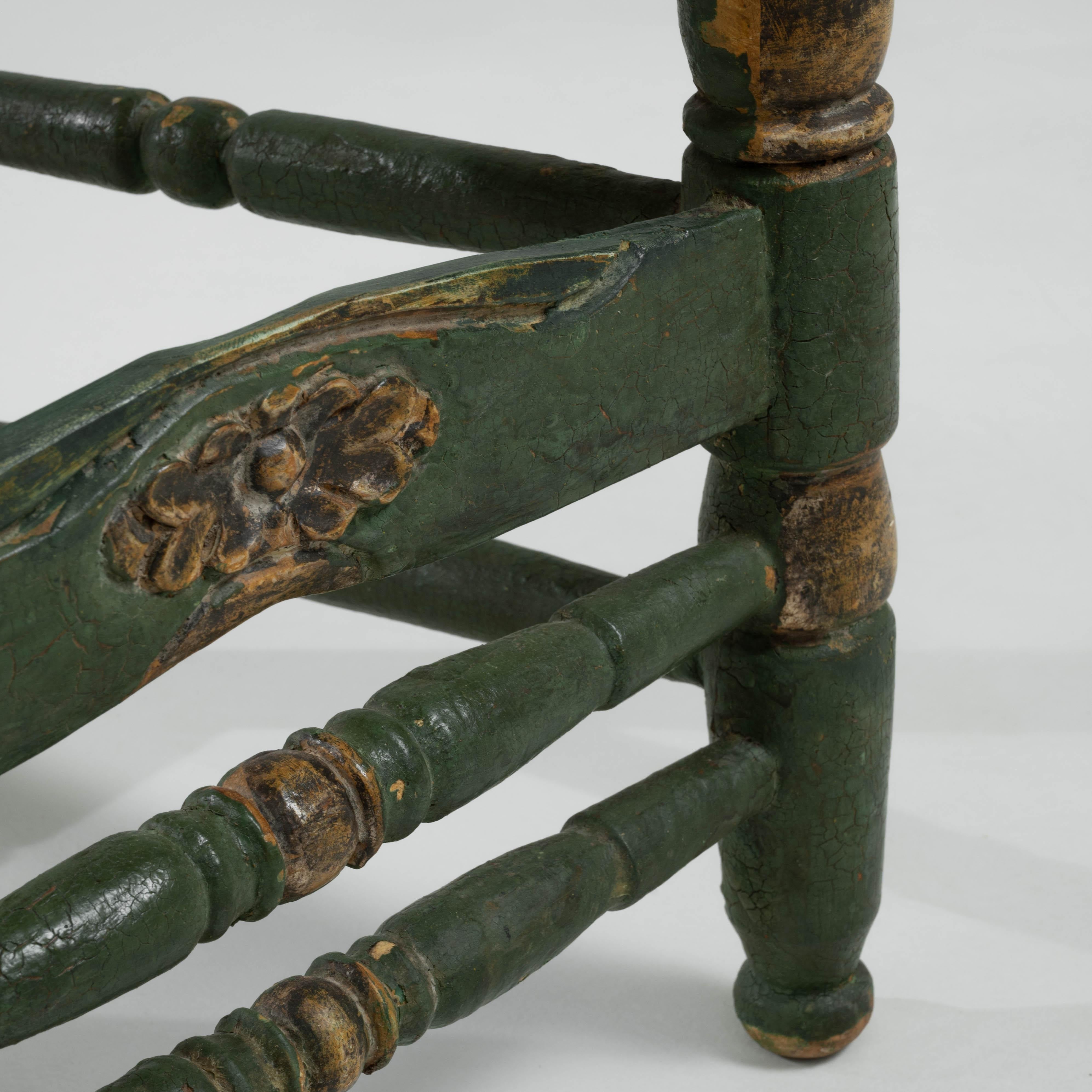Chaise en bois italienne du 20e siècle en vente 7