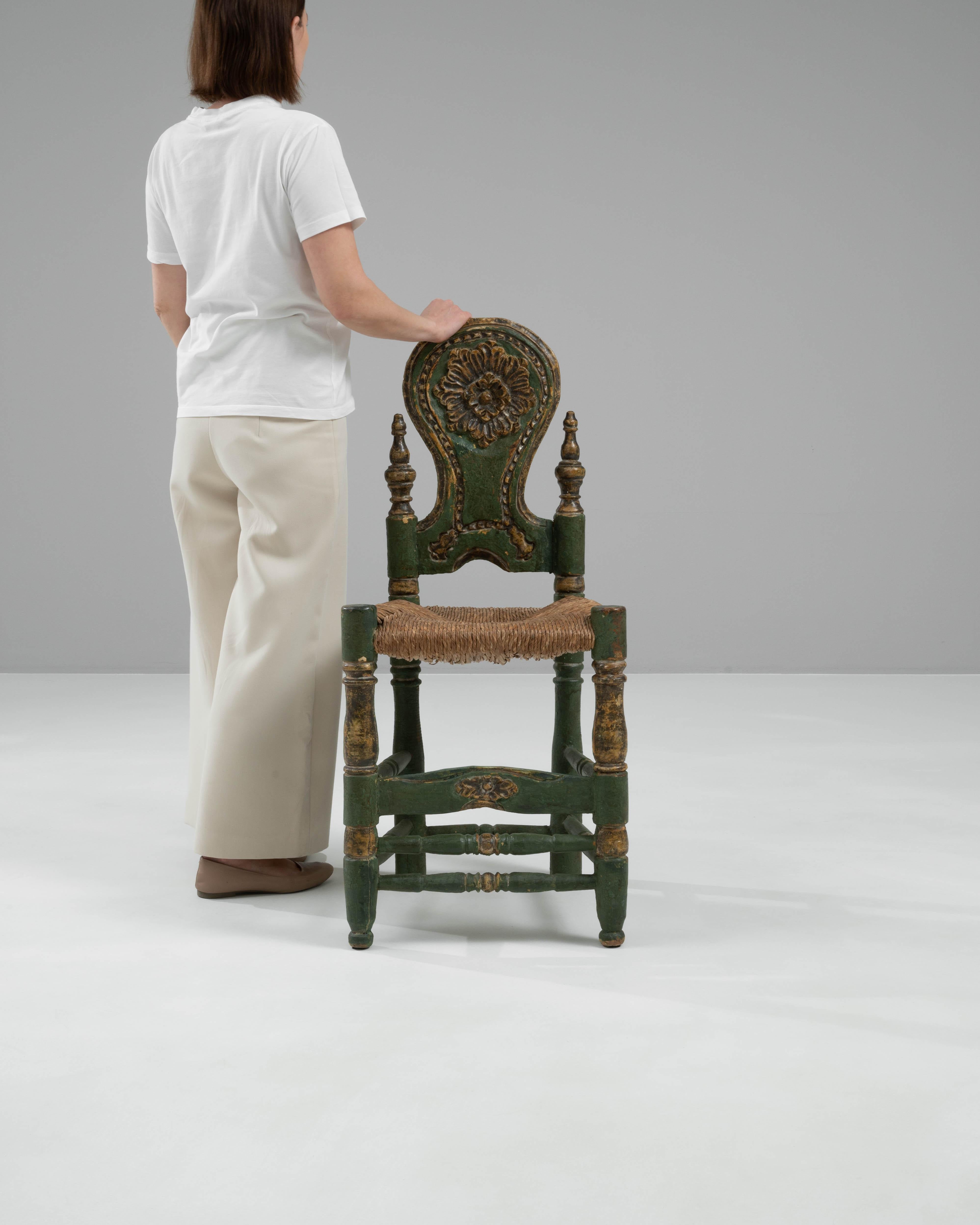 Chaise en bois italienne du 20e siècle Bon état - En vente à High Point, NC