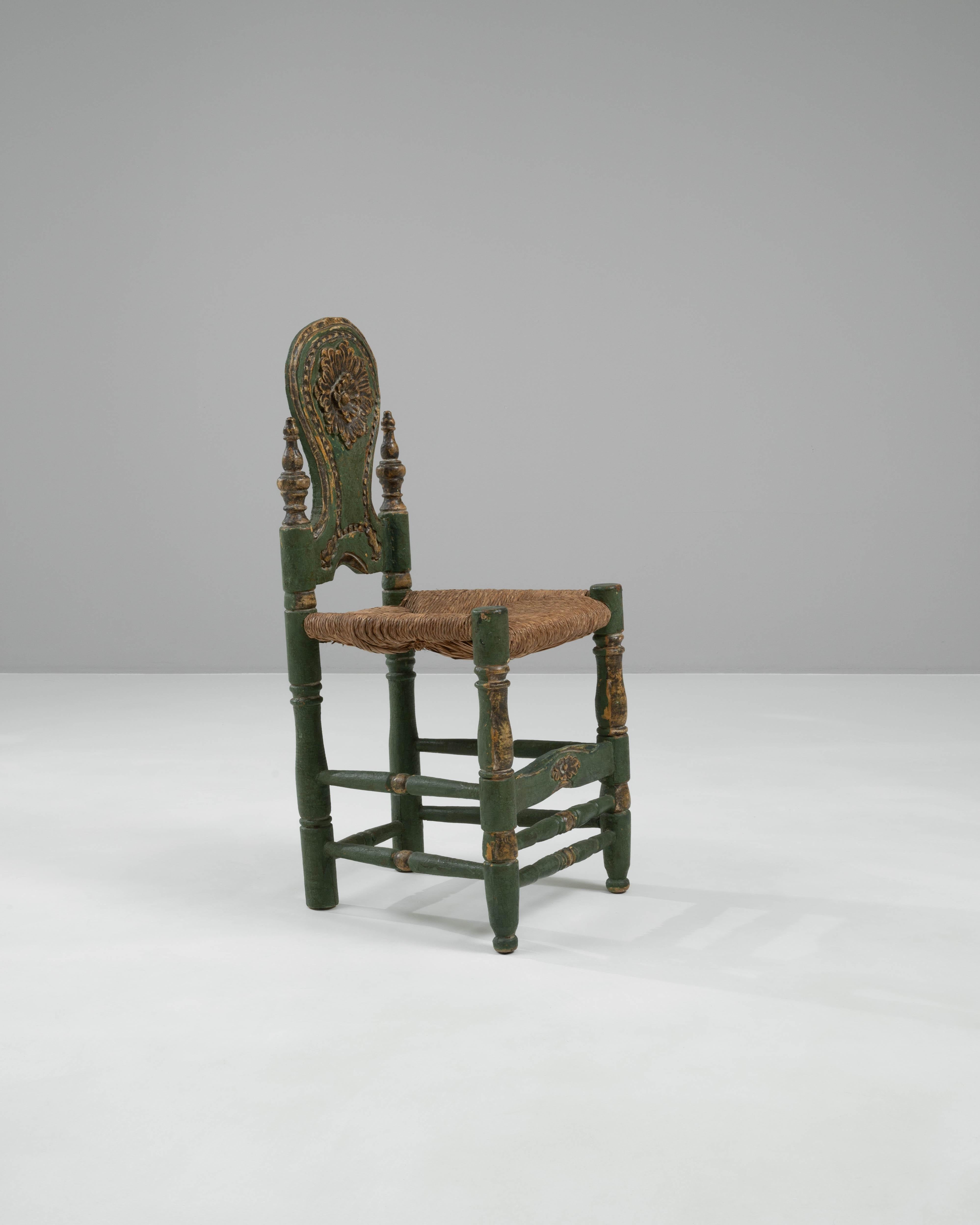 Chaise en bois italienne du 20e siècle en vente 3