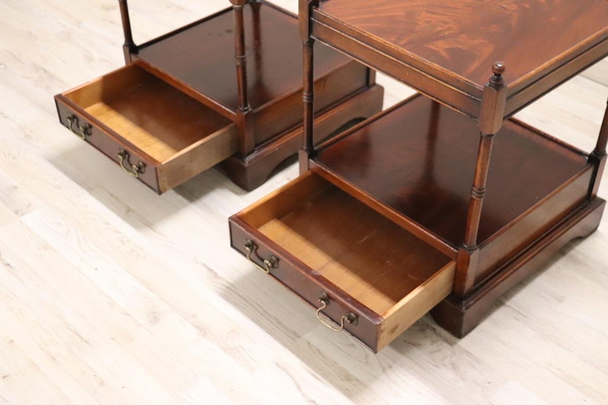 20th Century Italian Wooden Pair of Nightstands or Bedside Tables In Good Condition For Sale In Casale Monferrato, IT