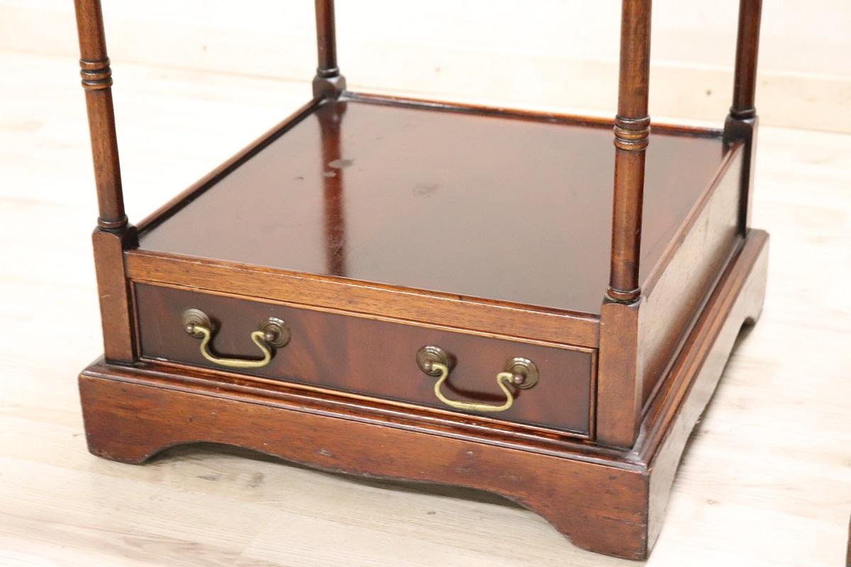 20th Century Italian Wooden Pair of Nightstands or Bedside Tables For Sale 3