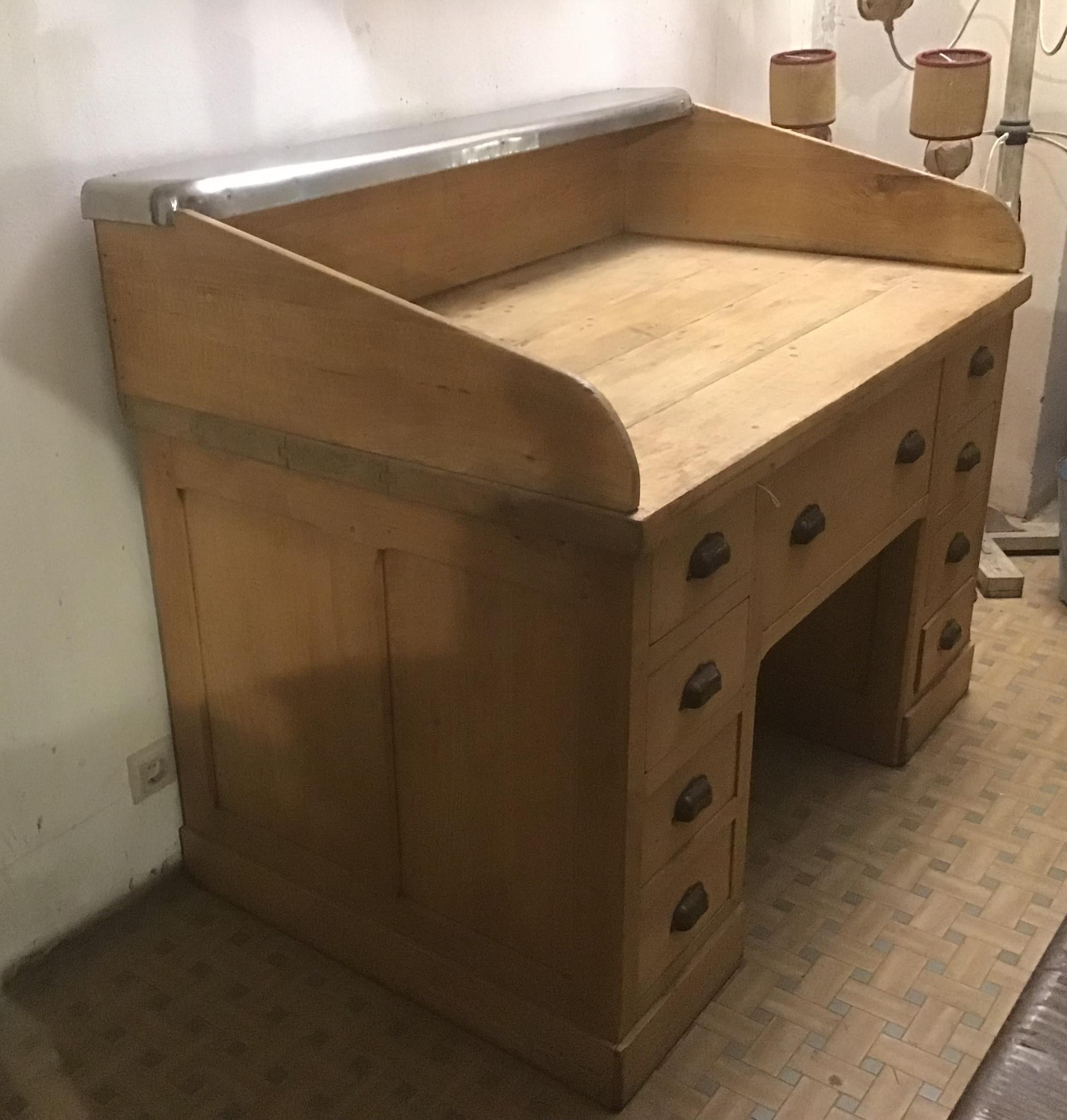 20th Century Italian Wooden Pastry Counter with Drawers, 1940s im Angebot 2