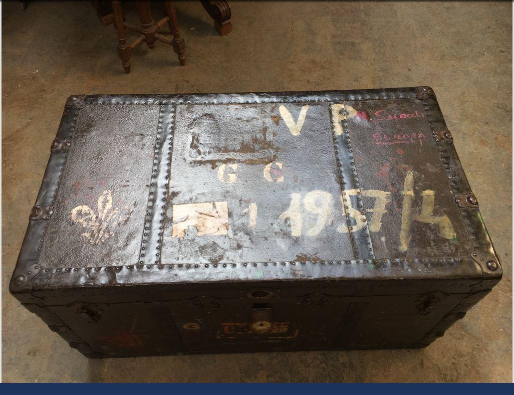 Victorian 20th Century Italian Wooden Travel Trunk Patented, 1957 For Sale