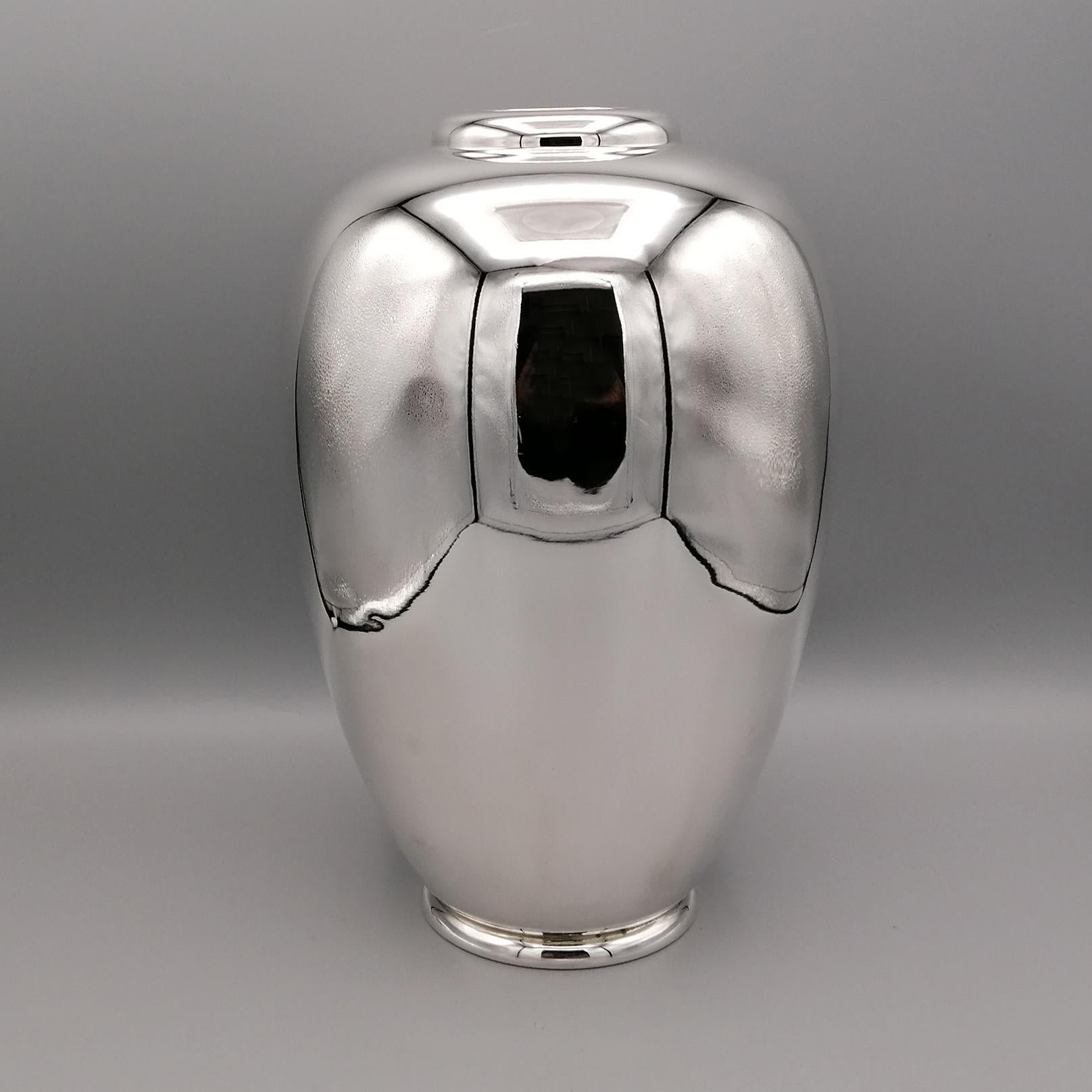 20th Century Italian Solid Silver Pair of Engraved Vases For Sale 8