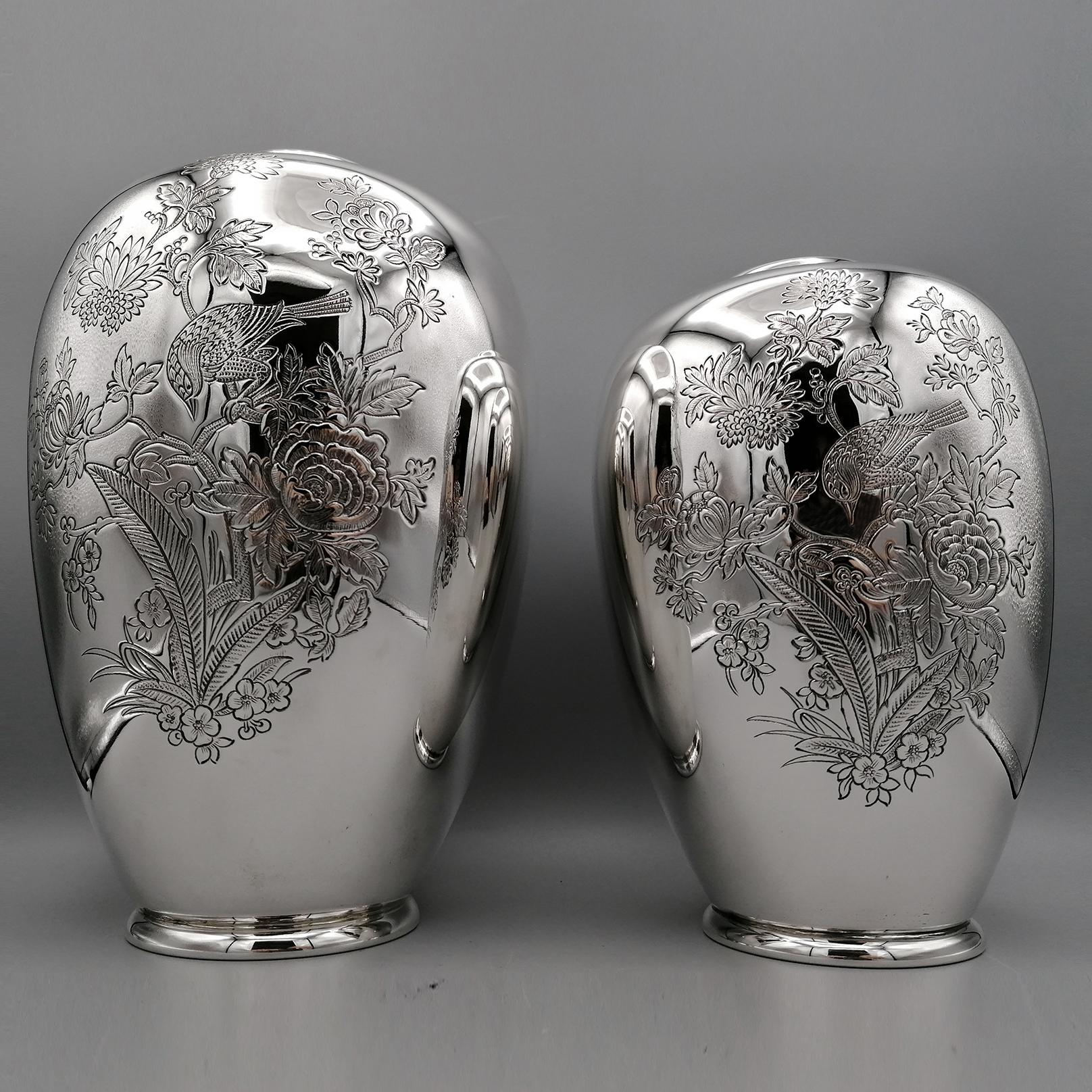 European 20th Century Italian Solid Silver Pair of Engraved Vases For Sale