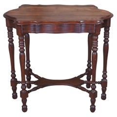 20th Century Jacobean Walnut Turtle Top Scalloped Side End Accent Parlor Table