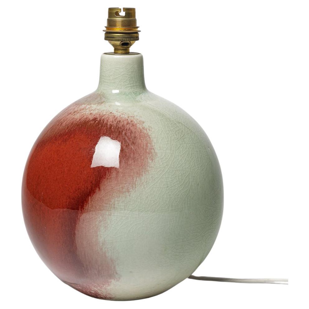 20e siècle Lampe de table en céramique rouge et verte de Jacqueline et Tim Orr circa 1970