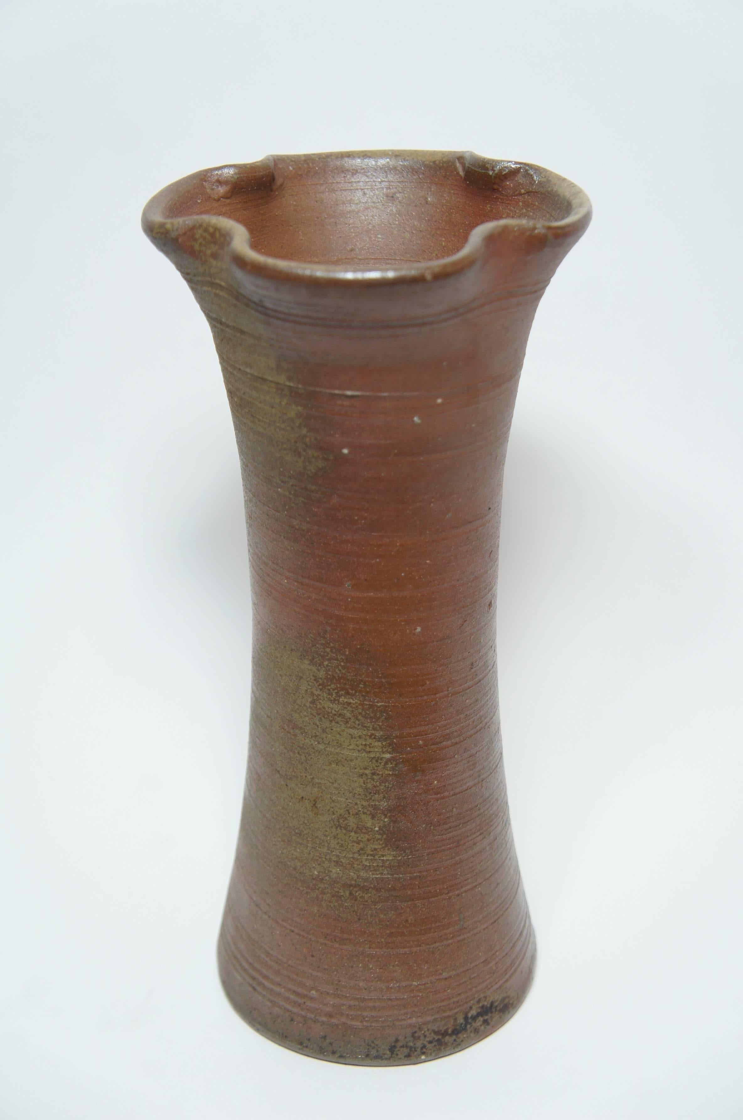Bizen Ware is pottery and tunnel kiln made in Bizen area, Japan. The kiln is one of the six ancient Kilns in Japan.

It is characterized by manufacturing method unglazed. 




