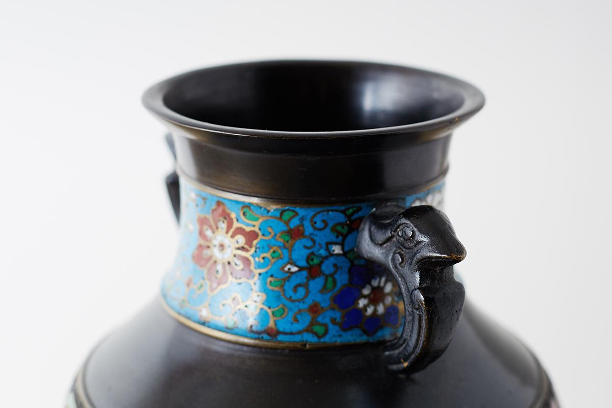 Vase japonais du 20ème siècle en bronze émaillé champlevé en vente 4