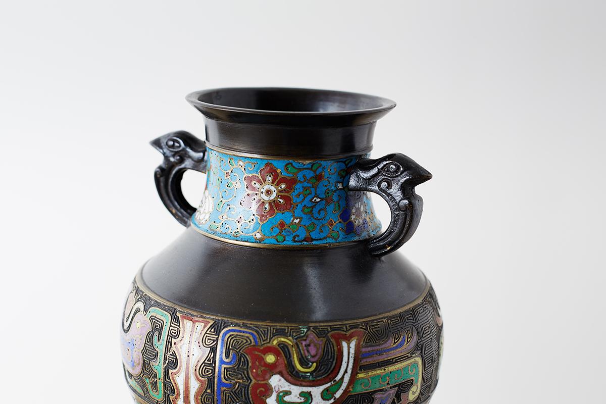 20th Century Japanese Bronze Champlevé Enamel Vase In Good Condition For Sale In Rio Vista, CA
